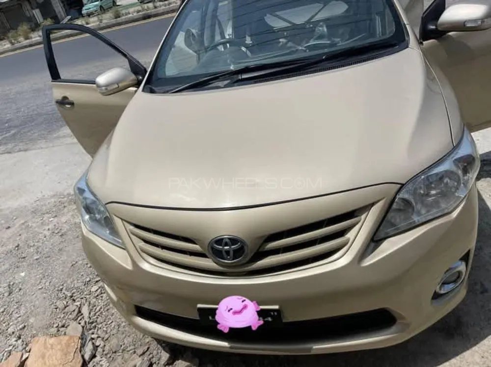 Toyota Corolla 2011 for Sale in Kamra Image-1