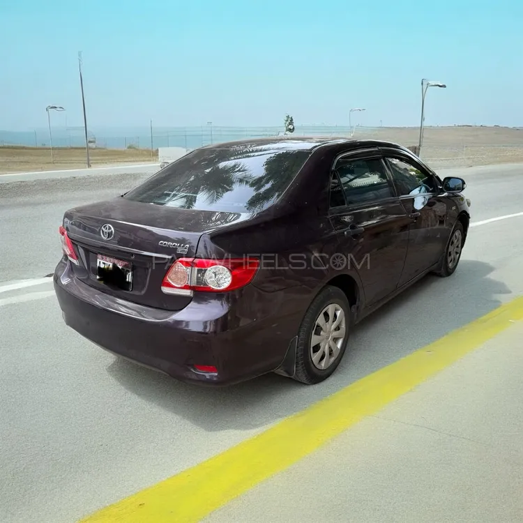 Toyota Corolla 2013 for Sale in Karachi Image-1