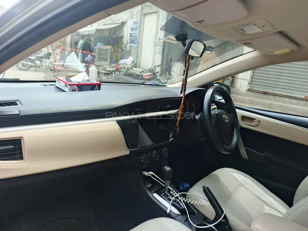 Toyota Corolla 2015 for Sale in Sheikhupura Image-1