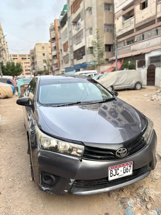 Toyota Corolla 2017 for Sale in Karachi Image-1