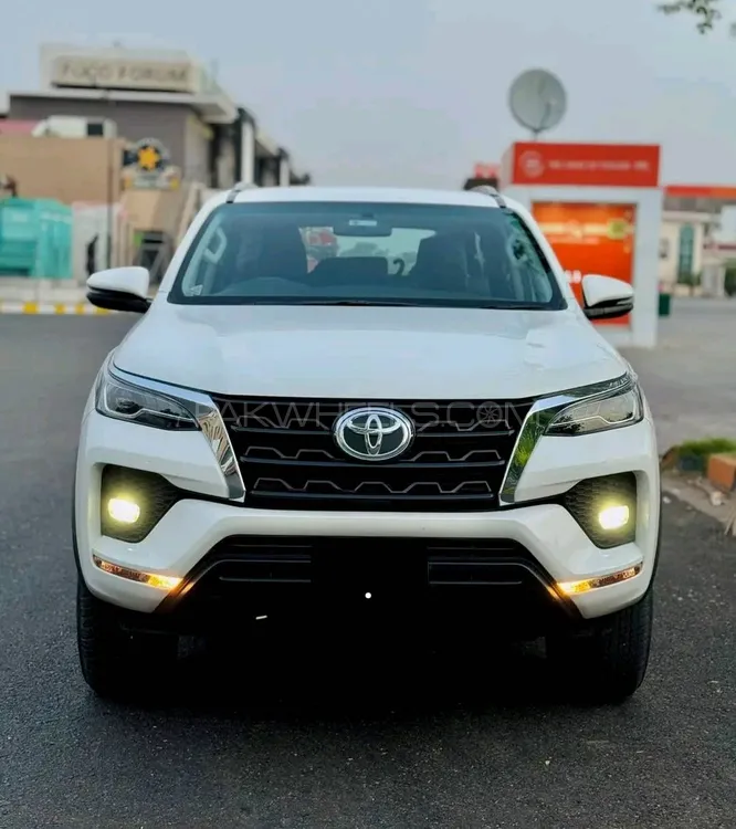Toyota Fortuner 2022 for Sale in Lahore Image-1