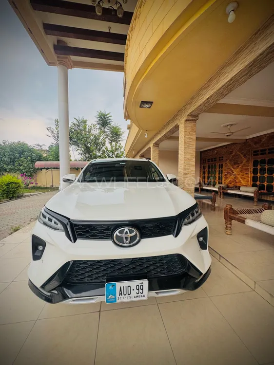 Toyota Fortuner 2023 for Sale in Peshawar Image-1