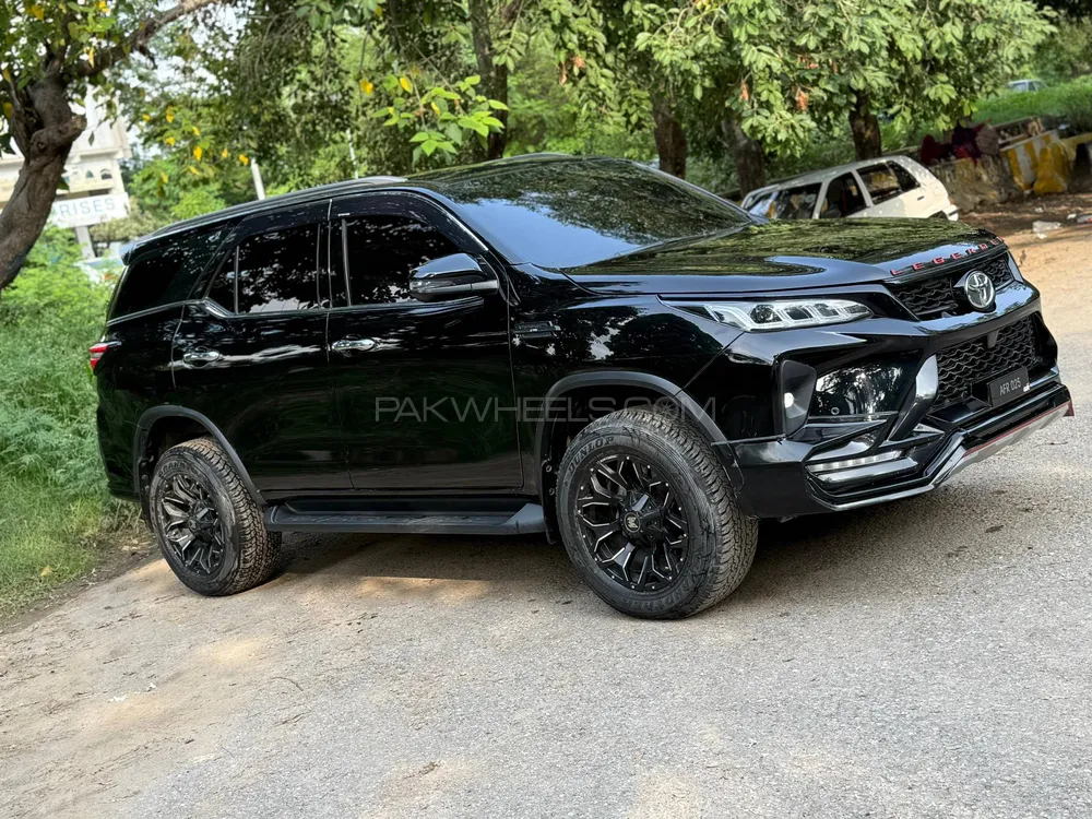 Toyota Fortuner 2023 for Sale in Islamabad Image-1