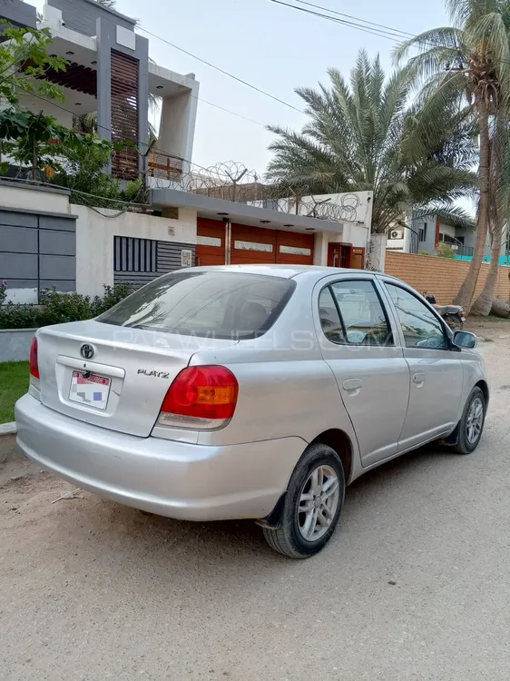 Toyota Platz 2003 for Sale in Karachi Image-1