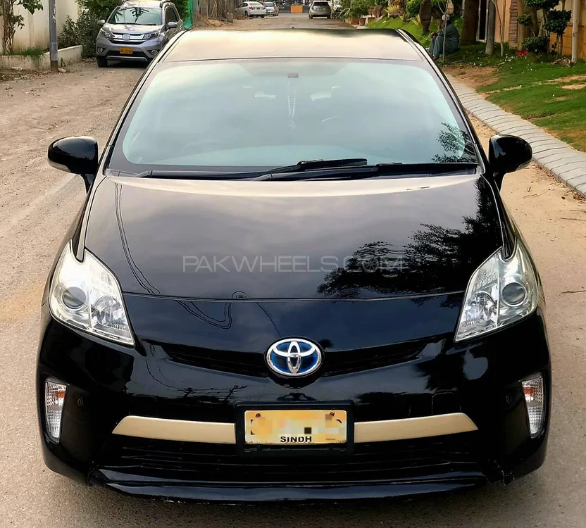 Toyota Prius 2013 for Sale in Karachi Image-1