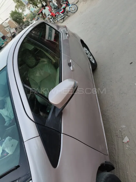 Toyota Vitz 2014 for Sale in Bahawalnagar Image-1