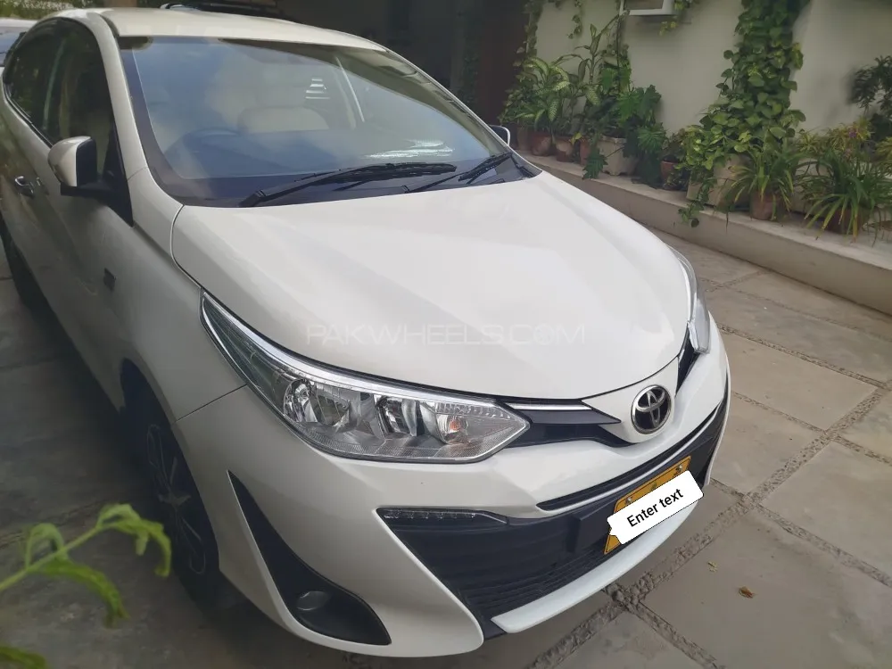 Toyota Yaris Sedan 2020 for Sale in Karachi Image-1
