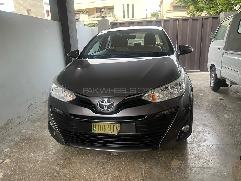 Toyota Yaris Sedan 2021 for Sale in Karachi Image-1