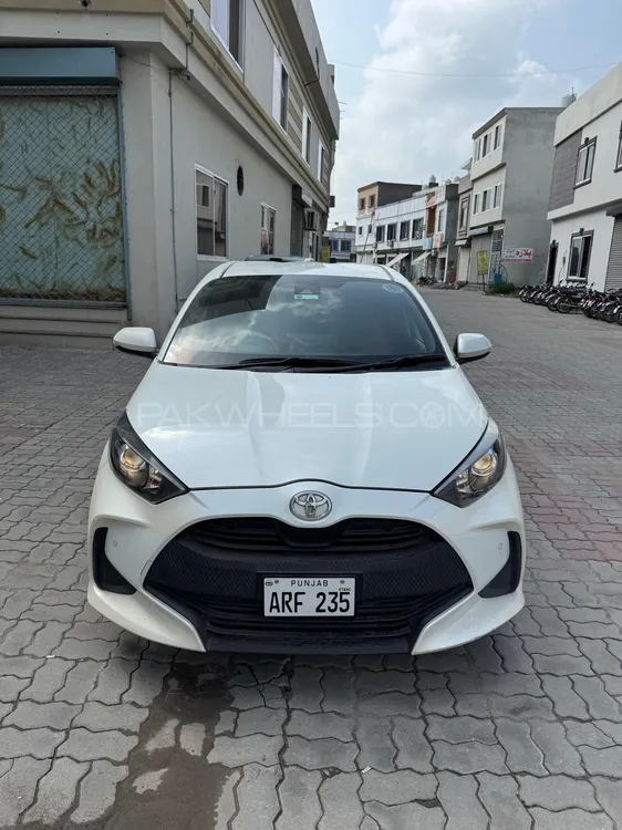 Toyota Yaris Hatchback 2020 for Sale in Sialkot Image-1