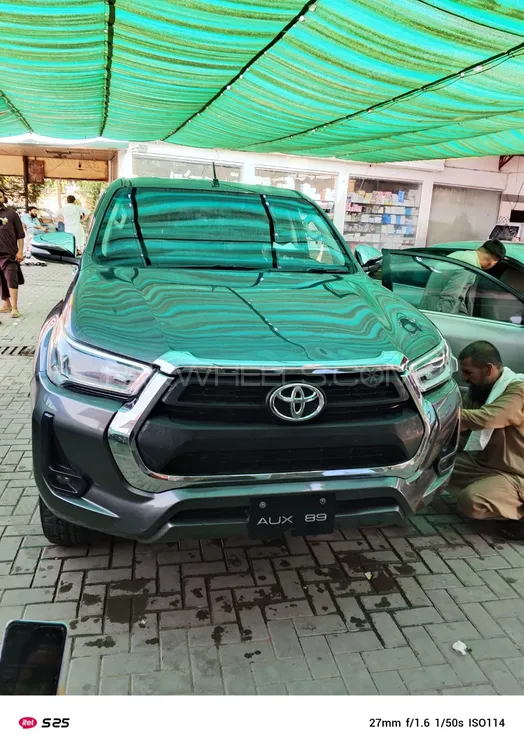 Toyota Hilux 2021 for Sale in Peshawar Image-1