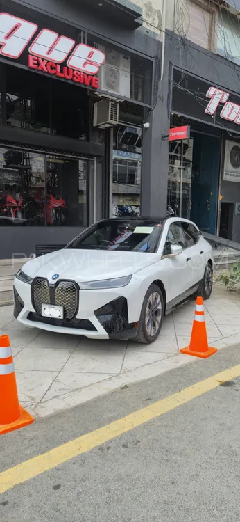BMW iX 2023 for Sale in Lahore Image-1