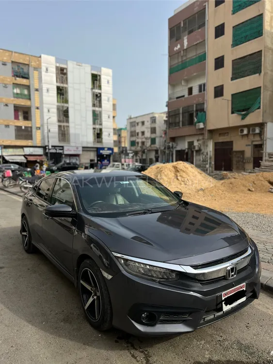 Honda Civic 2018 for Sale in Karachi Image-1