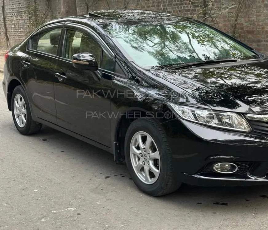 Honda Civic 2015 for Sale in Faisalabad Image-1