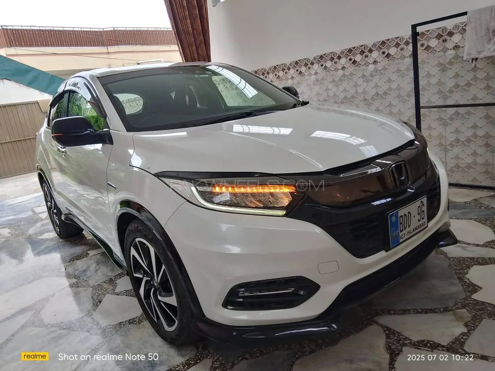 Honda Vezel 2018 for Sale in Abbottabad Image-1