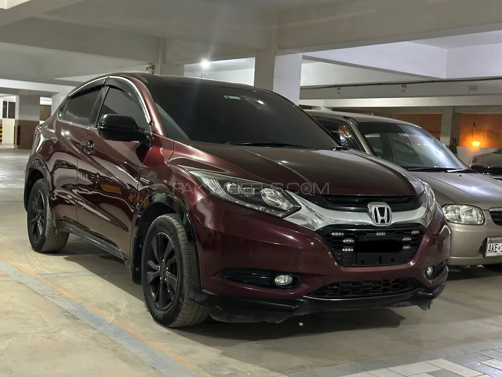 Honda Vezel 2014 for Sale in Karachi Image-1