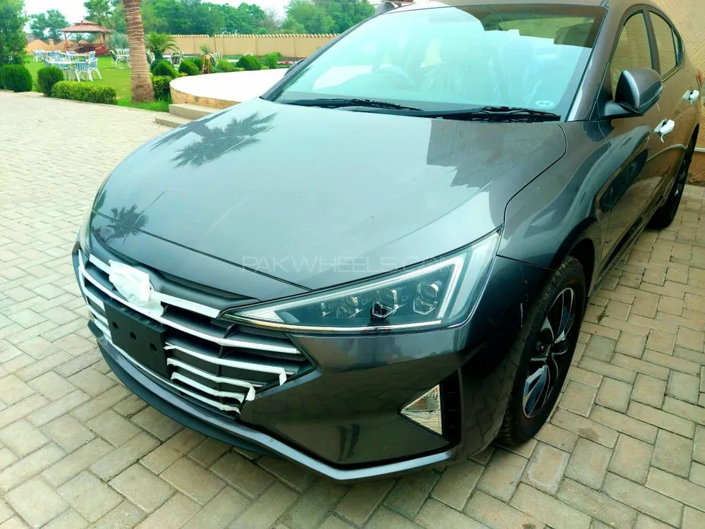 Hyundai Elantra 2025 for Sale in Karachi Image-1