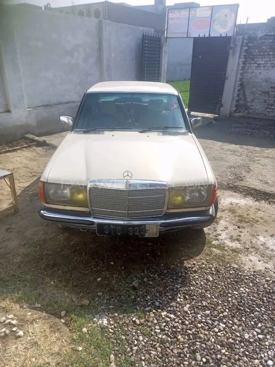 Mercedes Benz E Class 1983 for Sale in Peshawar Image-1