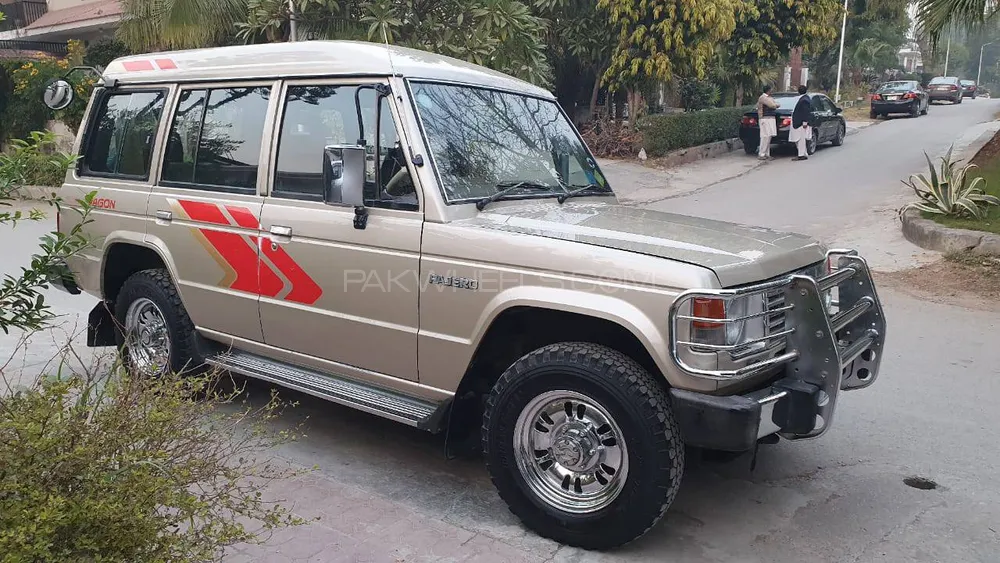 Mitsubishi Pajero 1990 for Sale in Islamabad Image-1