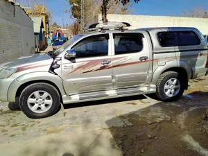Toyota Hilux D-4D Automatic 2009 for Sale