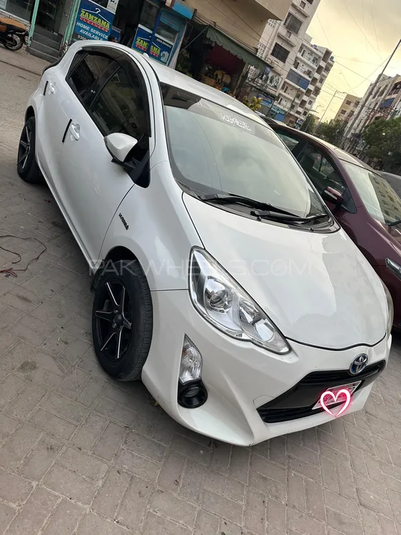 Toyota Aqua 2015 for Sale in Karachi Image-1