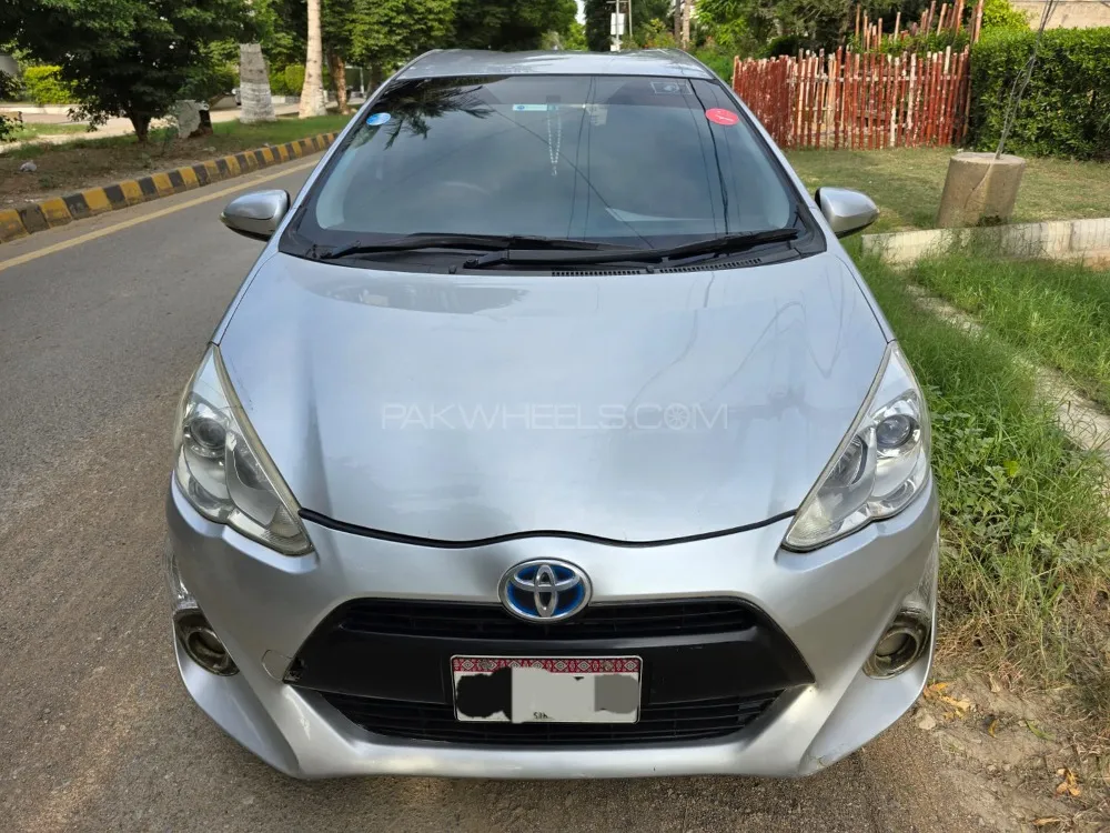 Toyota Aqua 2015 for Sale in Karachi Image-1