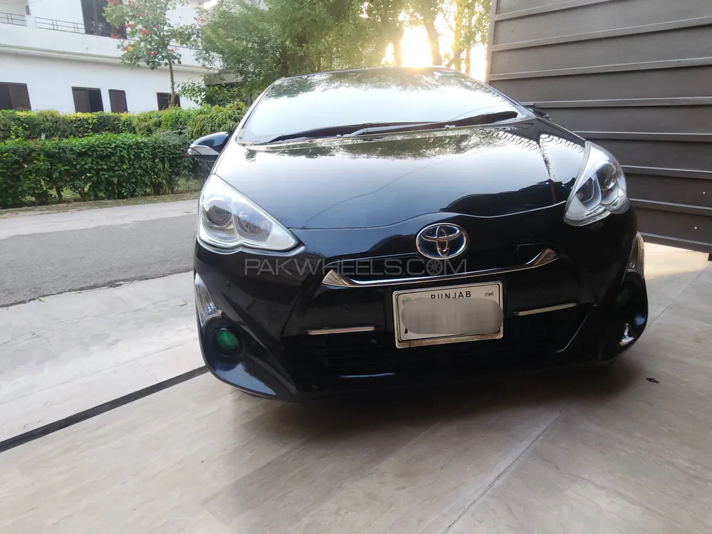 Toyota Aqua 2017 for Sale in Lahore Image-1