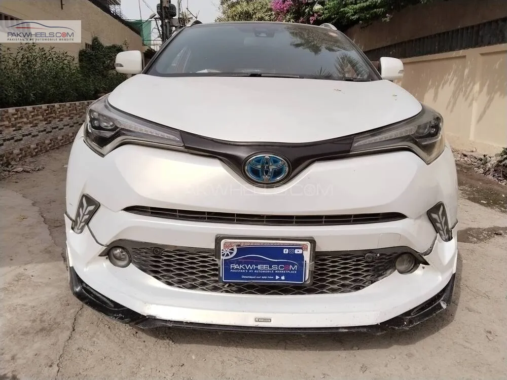 Toyota C-HR 2017 for Sale in Karachi Image-1