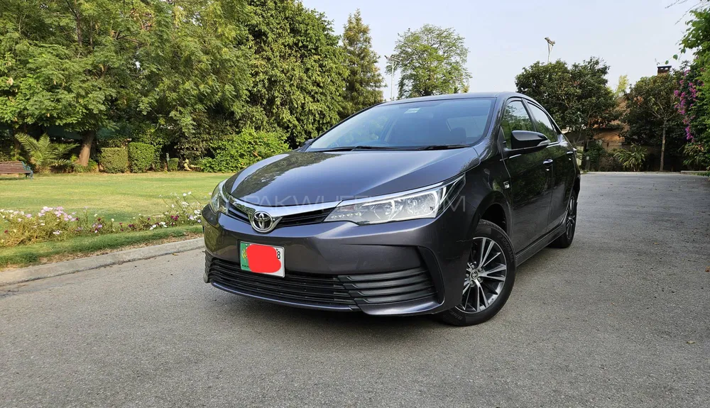 Toyota Corolla 2018 for Sale in Lahore Image-1