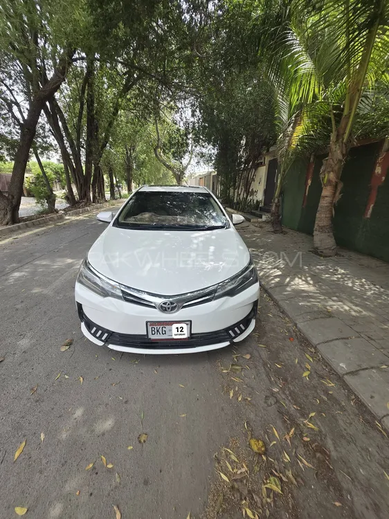 Toyota Corolla 2017 for Sale in Karachi Image-1