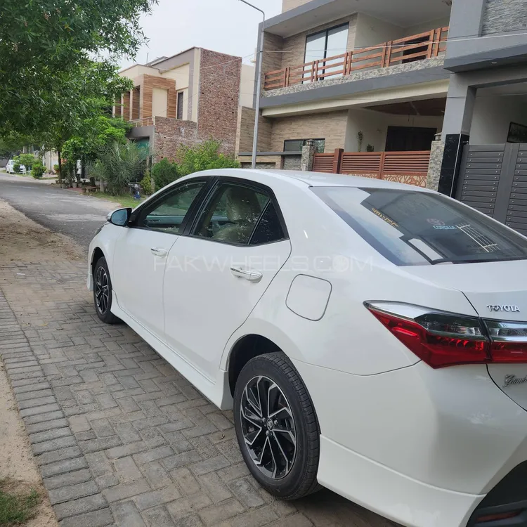 Toyota Corolla 2025 for Sale in Faisalabad Image-1