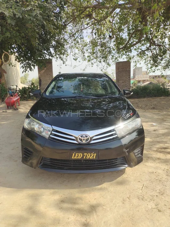 Toyota Corolla 2015 for Sale in Mian Channu Image-1