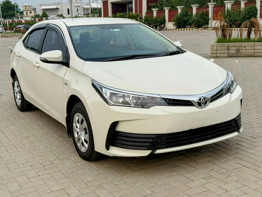 Toyota Corolla 2020 for Sale in Lahore Image-1