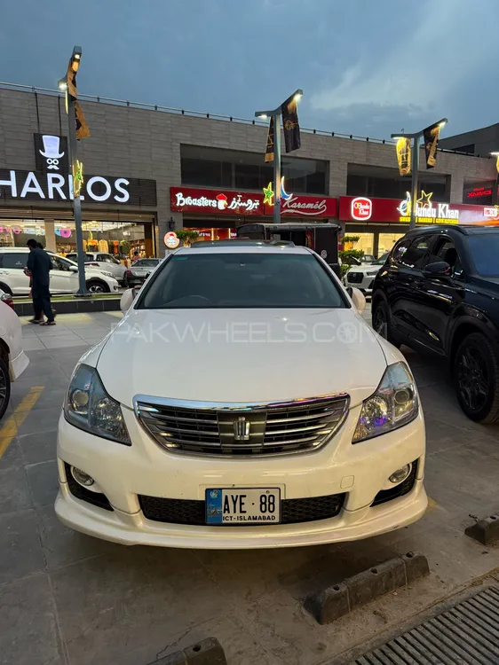 Toyota Crown 2011 for Sale in Gujranwala Image-1