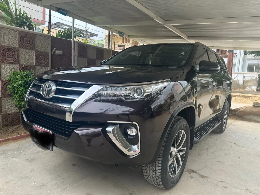 Toyota Fortuner 2018 for Sale in Karachi Image-1