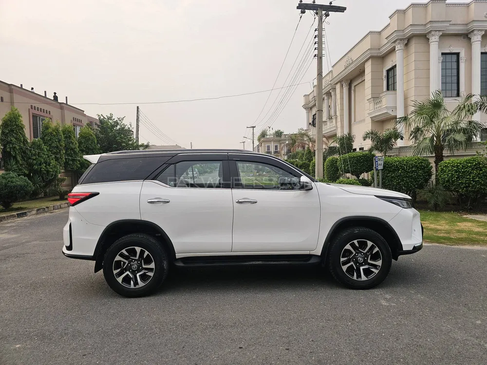 Toyota Fortuner 2022 for Sale in Lahore Image-1