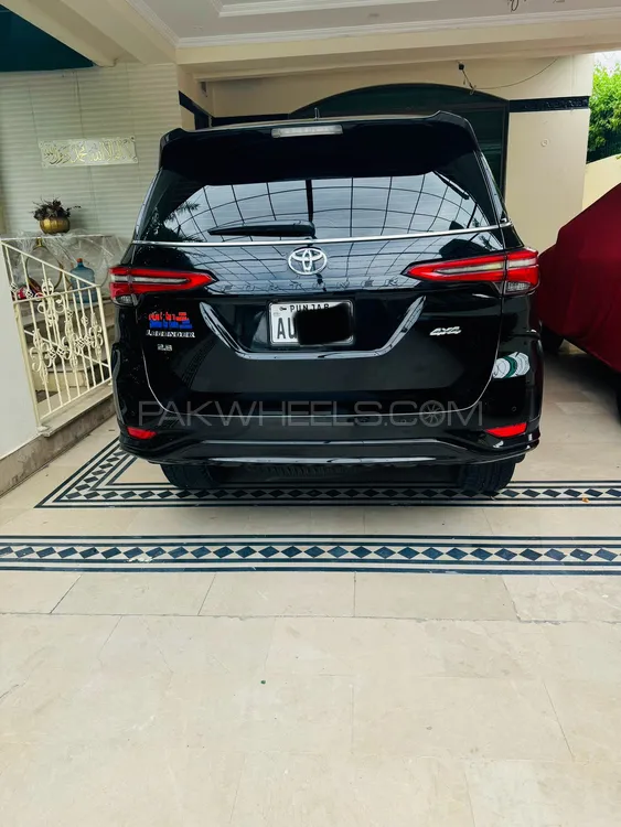 ٹویوٹا فورچیونر 2023 for Sale in لاہور Image-1