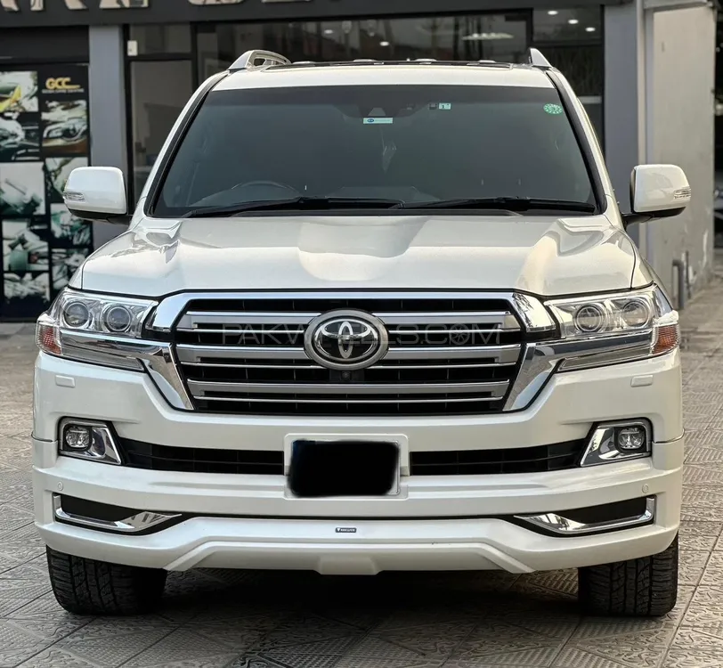 Toyota Land Cruiser 2017 for Sale in Islamabad Image-1