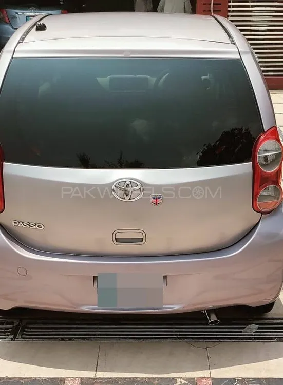 Toyota Passo 2010 for Sale in Islamabad Image-1