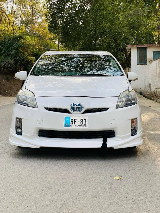 Toyota Prius 2010 for Sale in Gojra Image-1