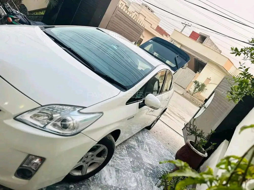 ٹویوٹا پریوس 2011 for Sale in میرپور Image-1