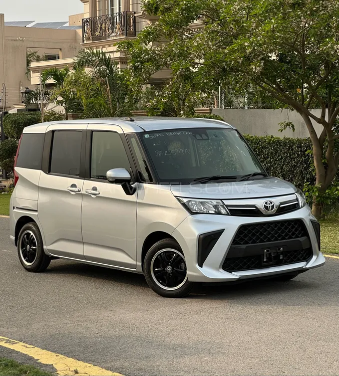 Toyota Roomy 2022 for Sale in Lahore Image-1