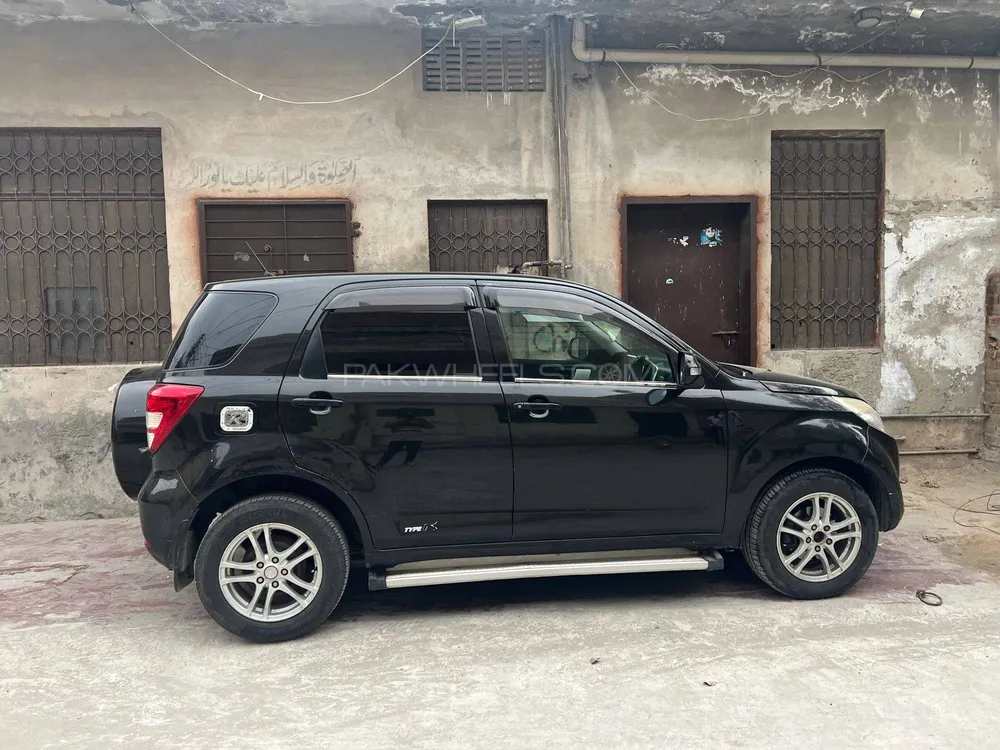 Toyota Rush 2011 for Sale in Lahore Image-1