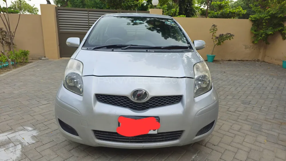Toyota Vitz 2008 for Sale in Karachi Image-1