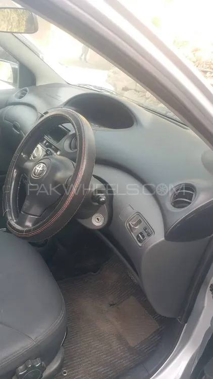 Toyota Vitz 2004 for Sale in Rawalpindi Image-1