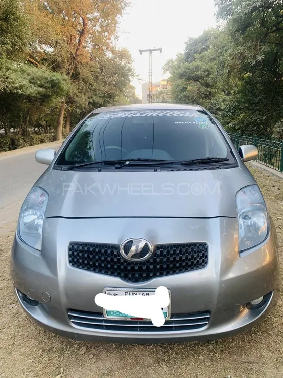 Toyota Vitz 2009 for Sale in Lahore Image-1