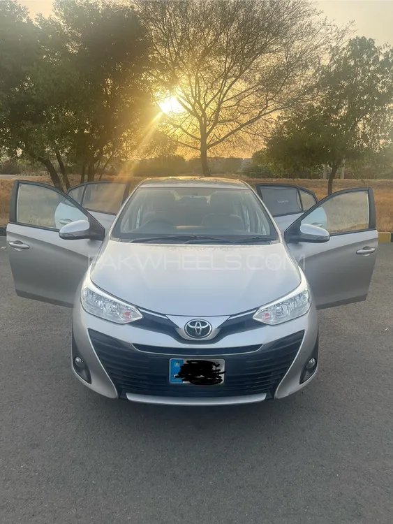 Toyota Yaris Sedan 2021 for Sale in Lahore Image-1
