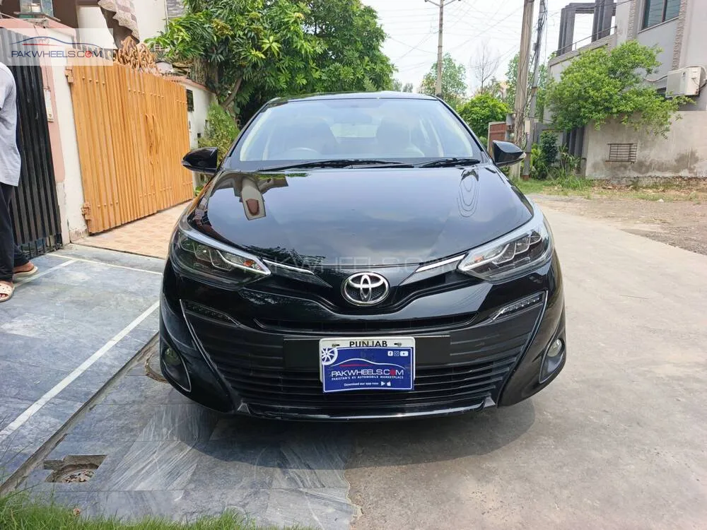 Toyota Yaris Sedan 2022 for Sale in Lahore Image-1
