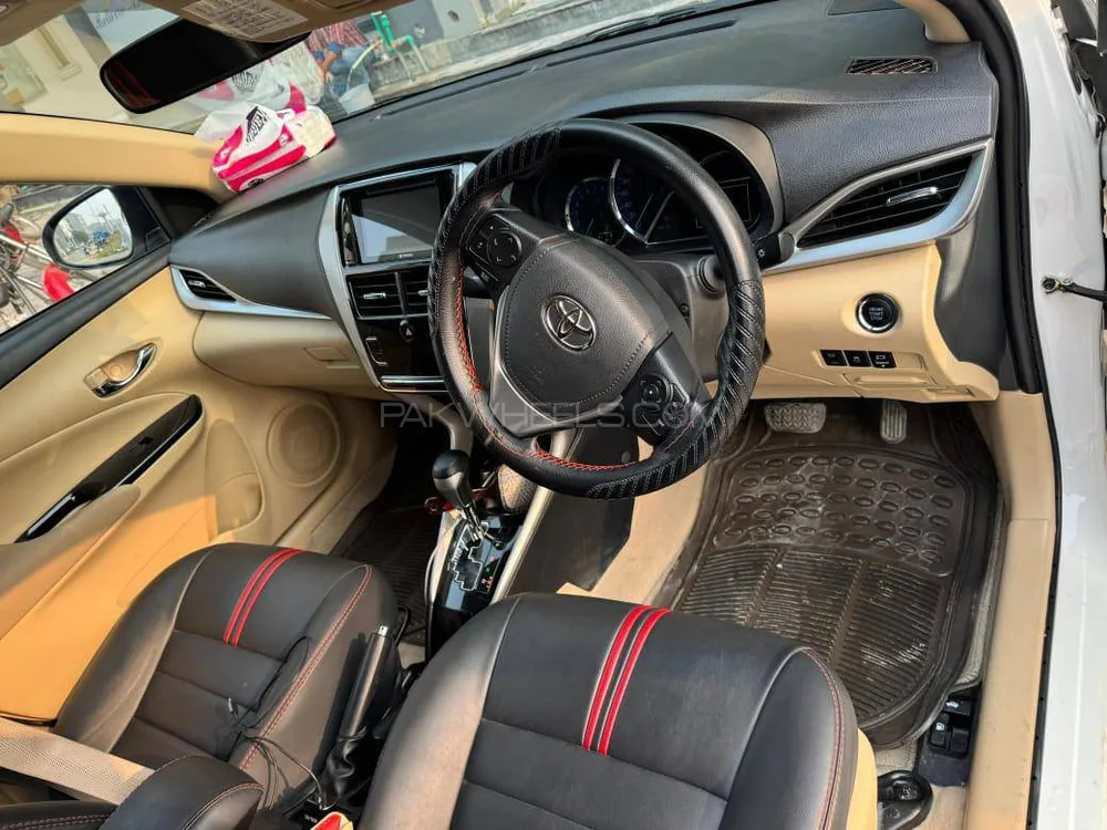 Toyota Yaris Sedan 2022 for Sale in Lahore Image-1
