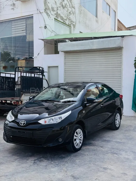 Toyota Yaris Sedan 2021 for Sale in Bahawalpur Image-1