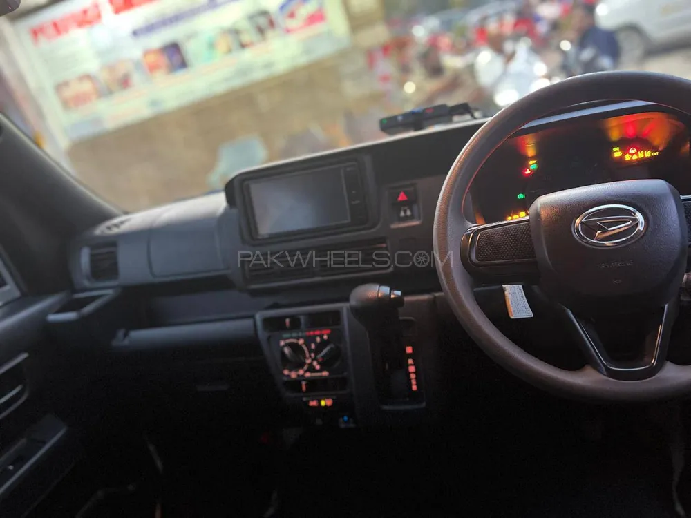 Daihatsu Hijet 2022 for Sale in Islamabad Image-1